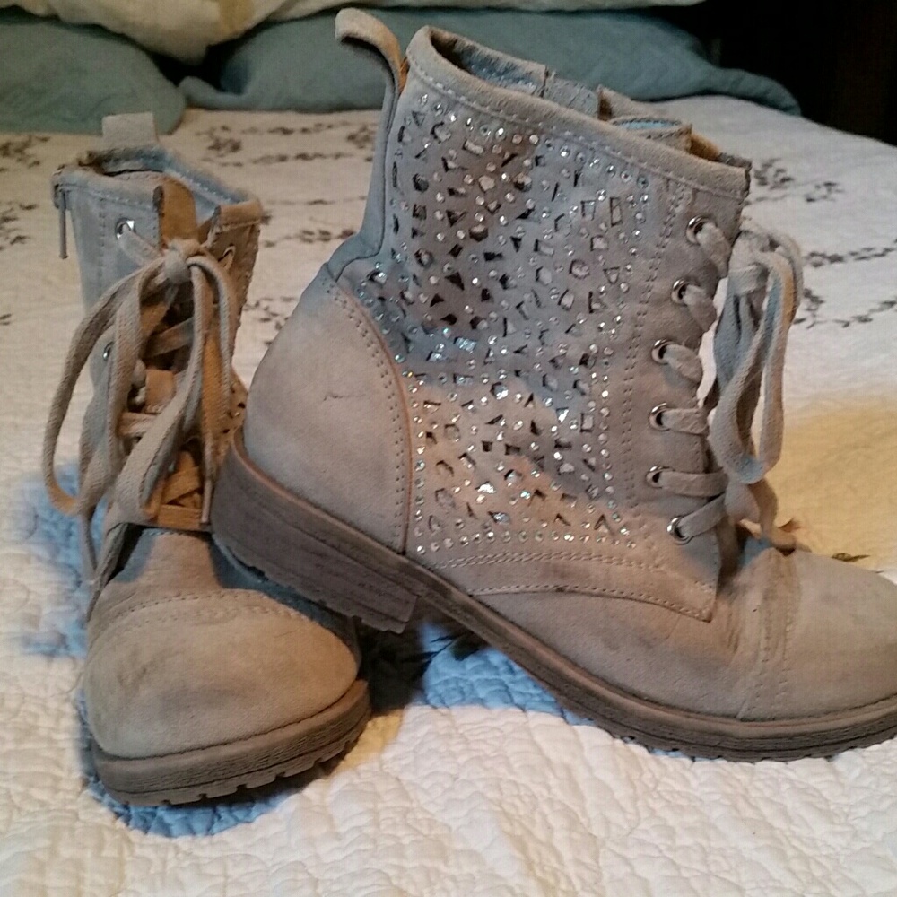 Size 3 girl's boots